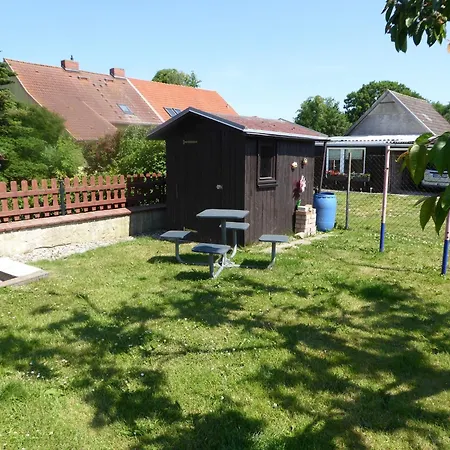 Feriehus In Mit Liegewiese, Cleaning Included Zweedorf